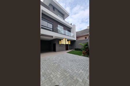 2_photo/94dce53a17.aef4de6394ba8e6d-ATLAS-17db1cb1-d219-431a-9a09-b94b1ea4d7ec.jpg de casa à venda com 3 quartos, 190m² em Jardim das Américas, Curitiba