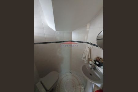 11_photo/94dce53a19.24a317c22631bef5-ATLAS-7b2e332d-2c94-49f7-916f-e825a1ecec4f.jpg de casa à venda com 3 quartos, 164m² em Jardim das Américas, Curitiba