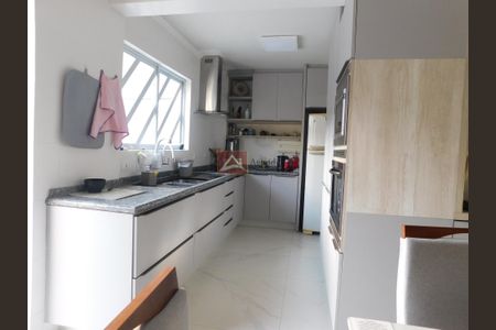 6_photo/94dce53a29.fe134200941fedba-ATLAS-1377fc23-d37e-48c8-82f5-75b4ecb404db.jpg de casa à venda com 4 quartos, 310m² em Jardim das Américas, Curitiba