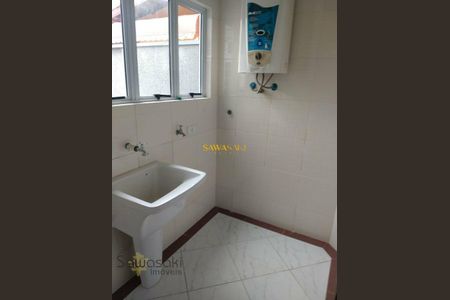 4_photo/94dce53a43.7d44486df2fbe63f-ATLAS-72de3660-a890-4c01-9879-90fa6b0fa0dc.jpg de casa para alugar com 5 quartos, 198m² em Jardim das Américas, Curitiba