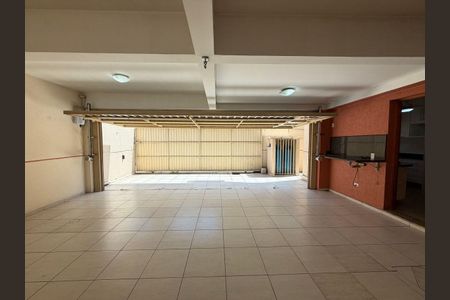 21_photo/94dce53a87.4d93c9f6c7f482ae-ATLAS-76bb5f89-b6b2-4a37-9fb0-cd262780c8df.jpg de casa à venda com 4 quartos, 251m² em Jardim das Américas, Curitiba