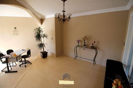 11_photo/94dce53b37.aa3f54dcddd2e04f-ATLAS-184c3081-3f0a-4ab6-8bbf-a640e0db0480.jpg de casa à venda com 4 quartos, 270m² em Jardim das Américas, Curitiba