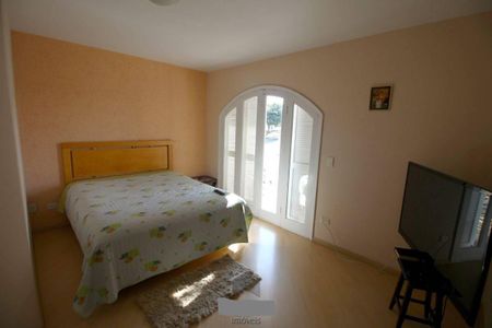 5_photo/94dce53b37.aa3f54dcddd2e04f-ATLAS-6abb5480-8ea5-4fe5-9a0b-00eaebeefb2b.jpg de casa à venda com 4 quartos, 270m² em Jardim das Américas, Curitiba