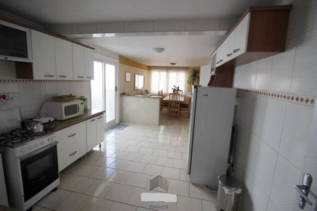 1_photo/94dce53b37.aa3f54dcddd2e04f-ATLAS-6f8108b1-cb3e-4da5-b009-2ca283d74f7d.jpg de casa à venda com 4 quartos, 270m² em Jardim das Américas, Curitiba