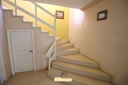 10_photo/94dce53b37.aa3f54dcddd2e04f-ATLAS-ebdffd70-6e52-4e92-b08e-ace8dad6ef1e.jpg de casa à venda com 4 quartos, 270m² em Jardim das Américas, Curitiba