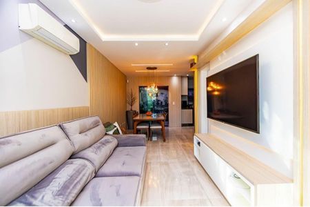 8_photo/94dce53b53.70d34e1d457a0501-ATLAS-08eb9fd3-d246-49a1-9921-e892e84167db.jpg de casa à venda com 3 quartos, 125m² em Jardim das Américas, Curitiba