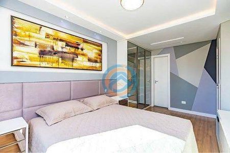 23_photo/94dce53b53.8d769ee6c0acca32-ATLAS-8a9944fa-9845-48f8-aa4e-12320cae61d7.jpg de casa à venda com 3 quartos, 125m² em Jardim das Américas, Curitiba