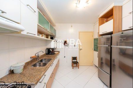 10_photo/94dce53b93.06d0e82101a84137-ATLAS-eef8c213-2a84-42ab-ac5b-8016a3afd5e1.jpg de casa à venda com 0 quarto, 209m² em Jardim das Américas, Curitiba