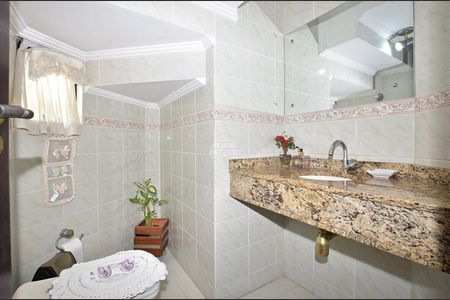 18_photo/94dce53b95.98cf39ec7952f033-ATLAS-34d9198f-e2c6-40fa-8f24-7b6380cd9ce6.jpg de casa à venda com 4 quartos, 230m² em Jardim das Américas, Curitiba