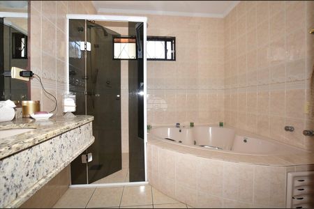 35_photo/94dce53b95.98cf39ec7952f033-ATLAS-6bf5bcaf-0ef3-4bba-ab5a-e878448848e5.jpg de casa à venda com 4 quartos, 230m² em Jardim das Américas, Curitiba