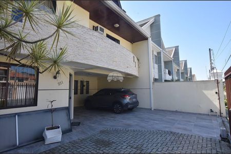 4_photo/94dce53b95.98cf39ec7952f033-ATLAS-94732e28-86fe-49b9-9879-d044c795fbbc.jpg de casa à venda com 4 quartos, 230m² em Jardim das Américas, Curitiba