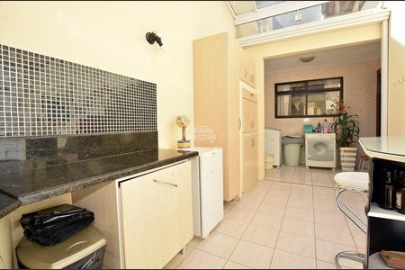 22_photo/94dce53b95.98cf39ec7952f033-ATLAS-cb745bee-aabd-48dd-b5c8-6f50b003e3e1.jpg de casa à venda com 4 quartos, 230m² em Jardim das Américas, Curitiba