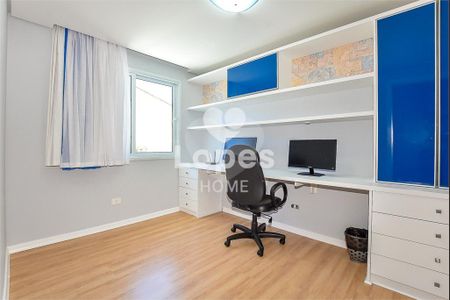 31_photo/94dce53b9d.ceff8192393c33de-ATLAS-1a2aabf2-32e4-453e-9d0a-b07ef97d6d9b.jpg de casa à venda com 3 quartos, 196m² em Jardim das Américas, Curitiba