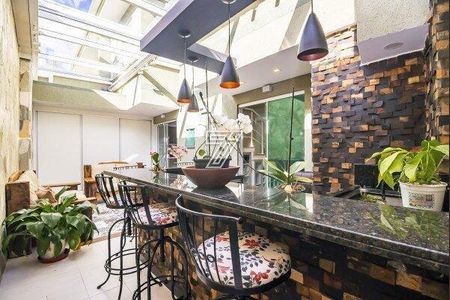 14_photo/94dce53ba3.54b8780a509023fd-ATLAS-1a5e20ad-b415-42e8-b04f-60ecf6d2cb78.jpg de casa à venda com 3 quartos, 220m² em Jardim das Américas, Curitiba