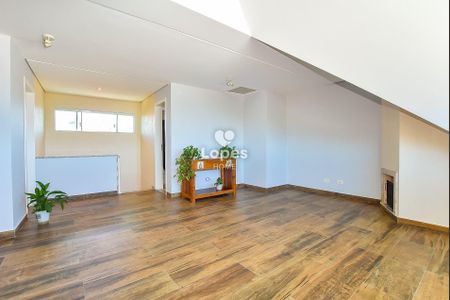 32_photo/94dce53ba3.aef4de6394ba8e6d-ATLAS-135618fb-a77c-4c8c-bcf8-e5532599b6f7.jpg de casa à venda com 3 quartos, 196m² em Jardim das Américas, Curitiba