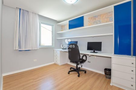 14_photo/94dce53ba3.aef4de6394ba8e6d-ATLAS-7c94cd60-9033-4896-a4a7-507a71eb60e1.jpg de casa à venda com 3 quartos, 196m² em Jardim das Américas, Curitiba