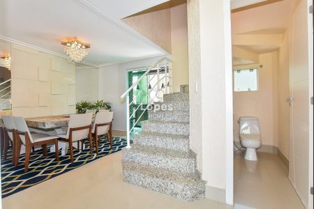 2_photo/94dce53ba3.aef4de6394ba8e6d-ATLAS-fb2dd95c-e8e0-4886-b325-b908b9a9d681.jpg de casa à venda com 3 quartos, 196m² em Jardim das Américas, Curitiba