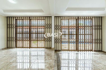 20_photo/94dce53bb9.6429d82536b23b13-ATLAS-a12ad6cd-b672-4e0a-b51b-70f79f061385.jpg de casa à venda com 4 quartos, 414m² em Jardim das Américas, Curitiba