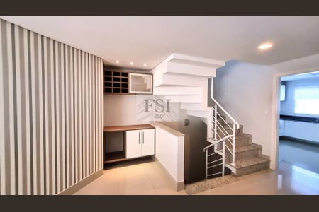 10_photo/94dce53bbf.dd36eae811456584-ATLAS-5afc7b67-b827-4644-bb18-b23b8790349b.jpg de casa à venda com 4 quartos, 247m² em Jardim das Américas, Curitiba