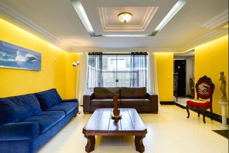 5_photo/94dce53bcd.c1aee057c866752a-ATLAS-2a928f94-d881-4d6a-83ed-e22cf8732bb1.jpg de casa à venda com 5 quartos, 490m² em Jardim das Américas, Curitiba