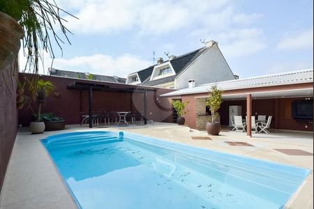 9_photo/94dce53bcd.c1aee057c866752a-ATLAS-2b898c4d-37b7-4f6f-9526-84a6c92ed051.jpg de casa à venda com 5 quartos, 297m² em Jardim das Américas, Curitiba