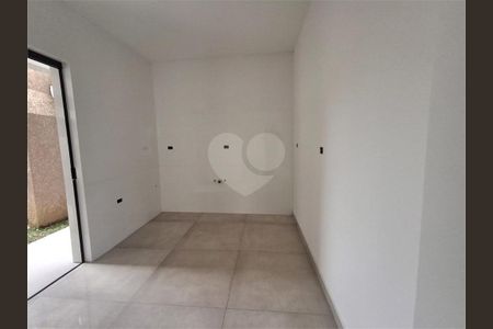 10_photo/94dce53c55.c6544703e1ae441e-ATLAS-ba1db585-cd1c-4b9d-b135-b82dd296f0e9.jpg de casa à venda com 3 quartos, 132m² em Jardim das Américas, Curitiba