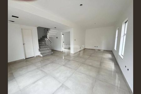 6_photo/94dce53c57.34d7a8b22dd9bb0d-ATLAS-0ce8ef34-a708-4468-a926-e0b1c29d9dab.jpg de casa à venda com 3 quartos, 133m² em Jardim das Américas, Curitiba