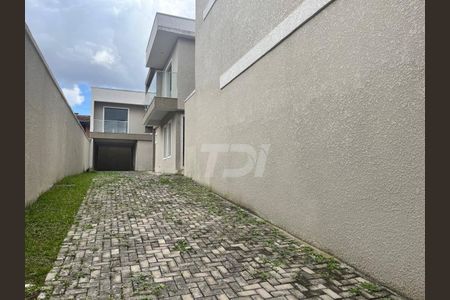 5_photo/94dce53c57.34d7a8b22dd9bb0d-ATLAS-f5e30d1b-df5f-4c5f-97bb-a819f4f314d3.jpg de casa à venda com 3 quartos, 133m² em Jardim das Américas, Curitiba