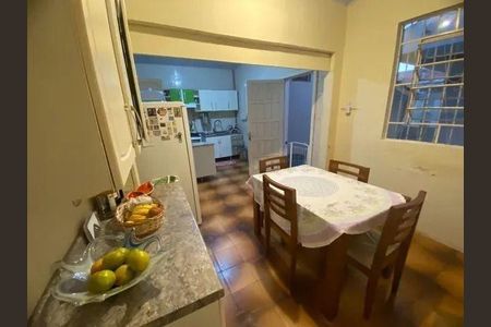 4_photo/94dce53d81.ae3d86bef28e162d-ATLAS-59f00f38-db76-405d-ae2b-df6e9ec0f0e3.jpg de casa à venda com 5 quartos, 302m² em Jardim das Américas, Curitiba