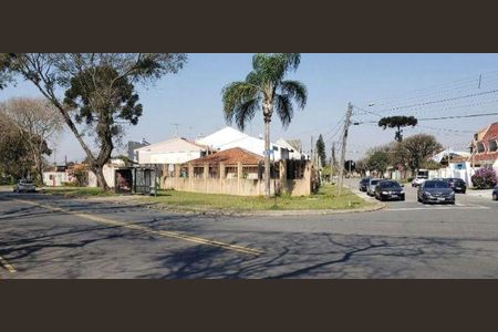 2_photo/94dce53e29.ceff8192393c33de-ATLAS-ea099e8b-3b62-4cb3-8e0a-1414e42b16e7.jpg de casa à venda com 2 quartos, 200m² em Jardim das Américas, Curitiba