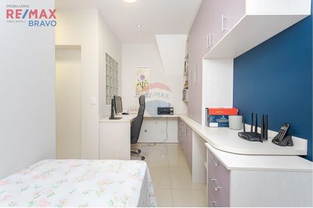 5_photo/94dce53e7d.19e03aecb237846c-ATLAS-1c867b7c-32c2-4322-89e5-b033d498e408.jpg de casa à venda com 3 quartos, 150m² em Jardim das Américas, Curitiba