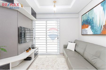 7_photo/94dce53e7d.19e03aecb237846c-ATLAS-4c51d5b9-8122-43af-be60-2d62e53a9fa7.jpg de casa à venda com 3 quartos, 150m² em Jardim das Américas, Curitiba