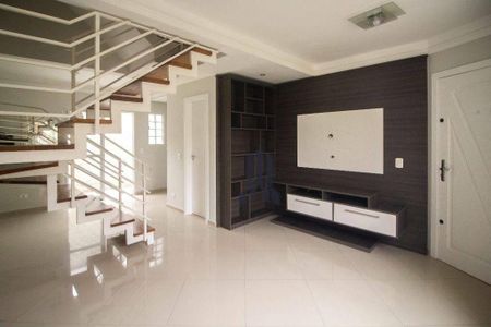 12_photo/94dce53e8b.350f7cd205c7d0d0-ATLAS-2a822dde-049d-4436-a7be-fe796ed64c4f.jpg de casa à venda com 3 quartos, 126m² em Jardim das Américas, Curitiba