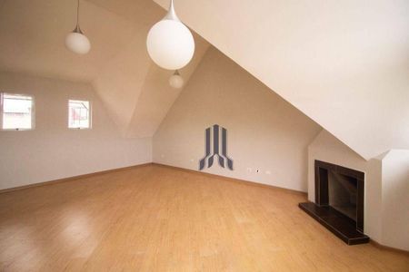 4_photo/94dce53e8b.350f7cd205c7d0d0-ATLAS-2fe97197-9b8d-41da-8de2-2c6b893383de.jpg de casa à venda com 3 quartos, 126m² em Jardim das Américas, Curitiba