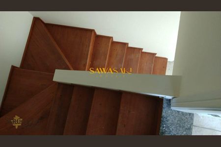 13_photo/94dce53f4d.b760bf5d8bb46efe-ATLAS-0b4b87fb-4aaf-41d4-bced-7e07aa4c181f.jpg de casa à venda com 3 quartos, 170m² em Jardim das Américas, Curitiba