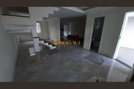 7_photo/94dce53f4d.b760bf5d8bb46efe-ATLAS-4a97f1cb-0a8d-4f9f-a9c0-2bf36ed17ff6.jpg de casa à venda com 3 quartos, 170m² em Jardim das Américas, Curitiba