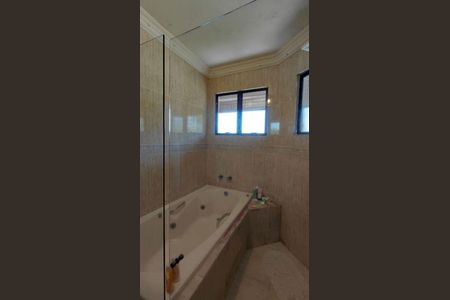 24_photo/94dce53f55.7980aed8fa71c73b-ATLAS-15a750b1-c636-42a4-9ddb-8f1df33edb02.jpg de casa à venda com 5 quartos, 265m² em Jardim das Américas, Curitiba