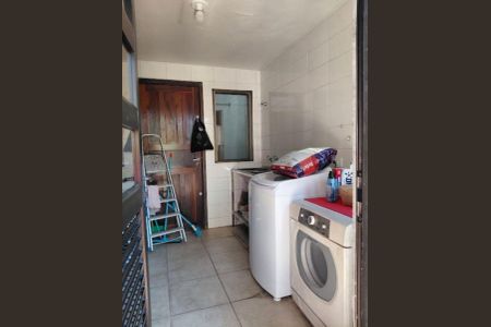 16_photo/94dce53f55.7980aed8fa71c73b-ATLAS-54b1fc57-b654-48ce-bdf1-bb335f3edf85.jpg de casa à venda com 5 quartos, 265m² em Jardim das Américas, Curitiba