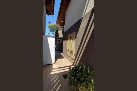 17_photo/94dce53f55.7980aed8fa71c73b-ATLAS-ce0726cb-4339-4d91-80ed-a2fe228f87b5.jpg de casa à venda com 5 quartos, 265m² em Jardim das Américas, Curitiba