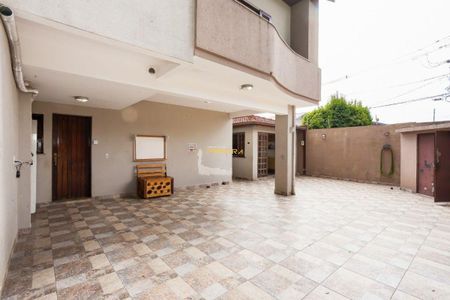 30_photo/94dce53f9f.6ba4ef9df26df2e3-ATLAS-fa21bc9b-14bb-4792-8c42-73a6734b6b95.jpg de casa à venda com 3 quartos, 240m² em Jardim das Américas, Curitiba