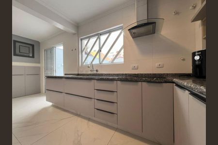 14_photo/94dce53fb3.ceff8192393c33de-ATLAS-96c78979-e051-4756-8b97-b8bdc06e70f7.jpg de casa à venda com 6 quartos, 310m² em Jardim das Américas, Curitiba