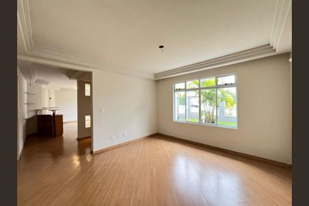 6_photo/94dce53fb3.ceff8192393c33de-ATLAS-da6c9b86-ebcd-4a53-83cb-a5a4cbc7489c.jpg de casa à venda com 6 quartos, 310m² em Jardim das Américas, Curitiba