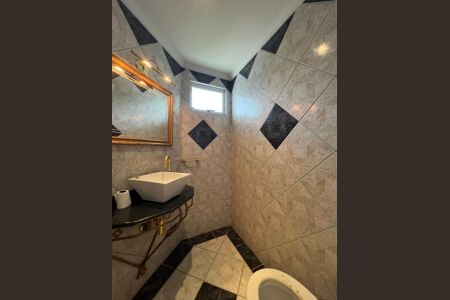 8_photo/94dce53fb3.ceff8192393c33de-ATLAS-ef7ade3c-7a2d-4ac6-bb63-a6739853e839.jpg de casa à venda com 6 quartos, 310m² em Jardim das Américas, Curitiba