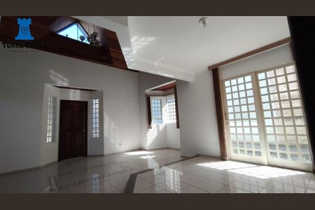 5_photo/94dce54053.8d1d596cf1356774-ATLAS-5202e66f-59eb-4467-8b50-b33bd5372828.jpg de casa à venda com 4 quartos, 280m² em Cajuru, Curitiba