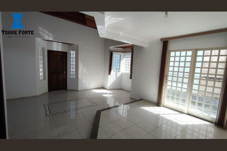 8_photo/94dce54053.8d1d596cf1356774-ATLAS-58864704-9b89-400c-9e41-ded0c8efb151.jpg de casa à venda com 4 quartos, 280m² em Cajuru, Curitiba
