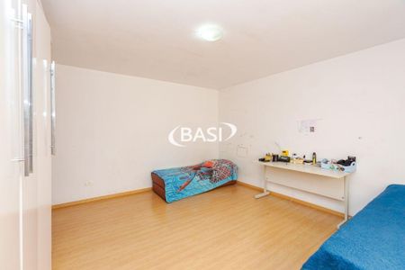 48_photo/94dce540e1.4a45f4b4caf255e7-ATLAS-0735c52f-9247-47c8-86ef-d4e510298c29.jpg de casa à venda com 4 quartos, 400m² em Cajuru, Curitiba