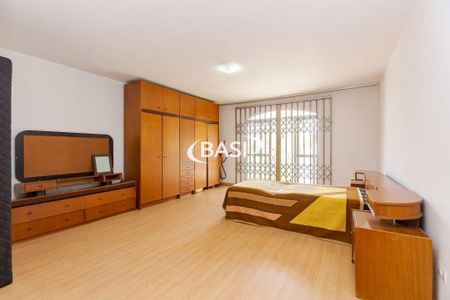 23_photo/94dce540e1.4a45f4b4caf255e7-ATLAS-7f2a99dd-6553-4520-9b36-bd1695905c78.jpg de casa à venda com 4 quartos, 400m² em Cajuru, Curitiba