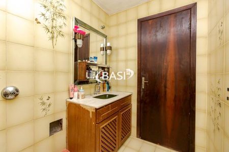 49_photo/94dce540e1.4a45f4b4caf255e7-ATLAS-ef305058-022e-4e8d-adf7-53b7fbc876ca.jpg de casa à venda com 4 quartos, 400m² em Cajuru, Curitiba