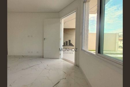 18_photo/94dce540fd.2ed526e46a3fb60a-ATLAS-86dcf978-2192-40c3-baac-cb97909fe224.jpg de casa à venda com 3 quartos, 134m² em Cajuru, Curitiba