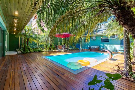 7_photo/94dce54145.e8818d4a5c5dde9d-ATLAS-2d1b77c0-66f5-4c0c-ab90-55394c426bc3.jpg de casa à venda com 4 quartos, 237m² em Cajuru, Curitiba